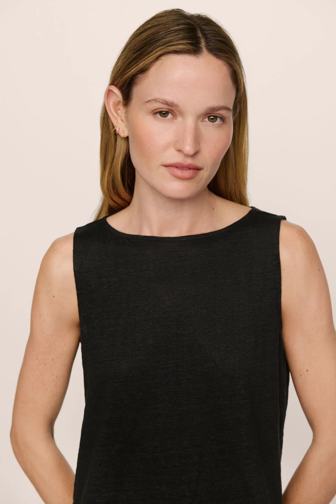 Organic Linen Knit Boat Neck Crop Tank - Image 3